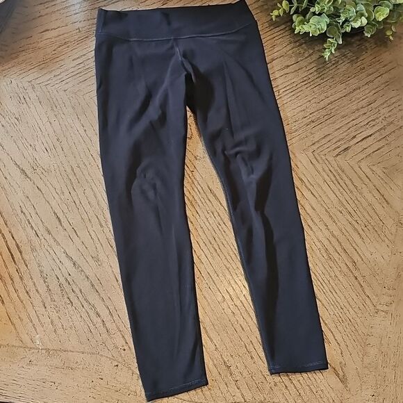 Black leggings size 10/12 L All in Motion - Picture 1 of 12